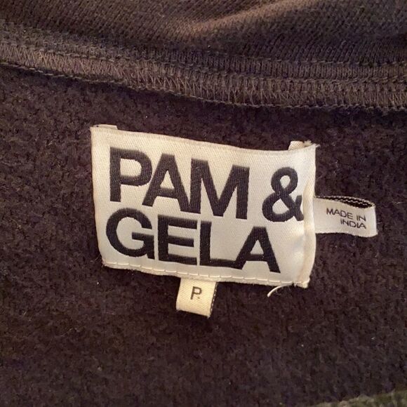 Pam & Gela Women’s Sweater Size SP - Picture 4 of 6